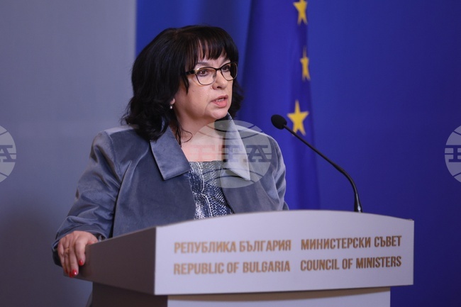 За търговците и бизнеса няма да има никаква тежест, ако софтуерите, които ползват, отговарят на нормативно установения ред, каза министър Теменужка Петкова