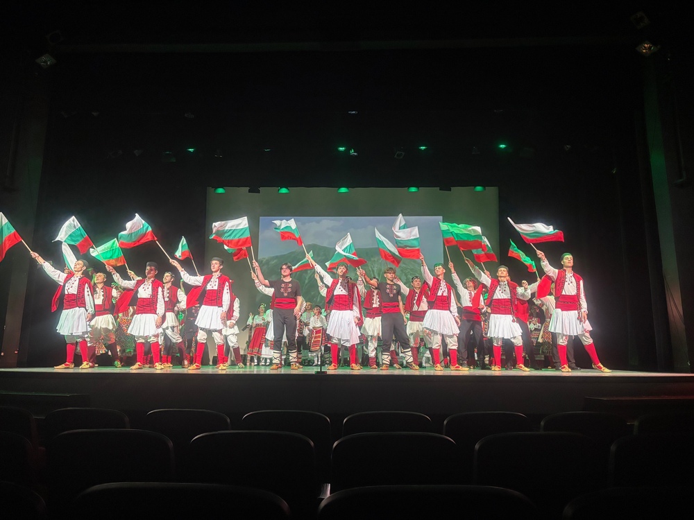 Посолството на България в Канада: Клубът за народни танци „Вити гайтани“ е сред разпознаваемите фолклорни формации от района на Квебек