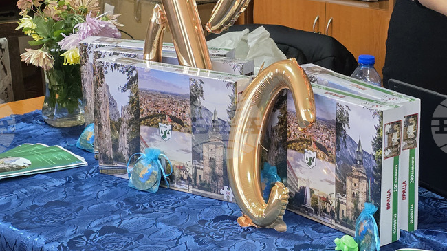 Пъзел, създаден от ученици за превенция на деменцията, беше представен в Клуба на инвалида във Враца