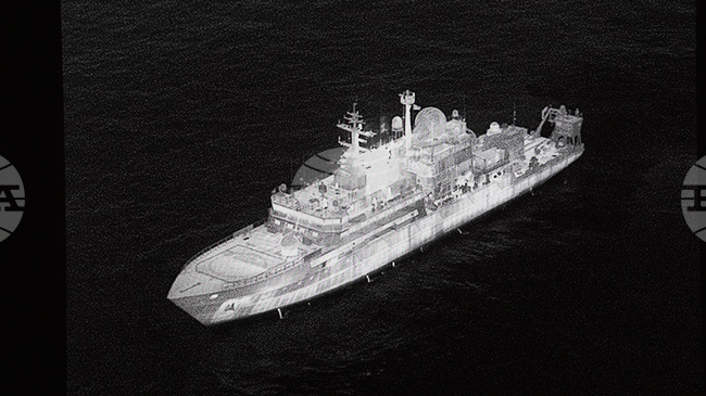 Лондон отправи предупреждение към Путин, след като засече руски кораб в териториалните води на Великобритания