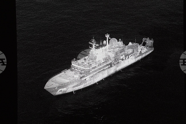 Лондон отправи предупреждение към Путин, след като засече руски кораб в териториалните води на Великобритания