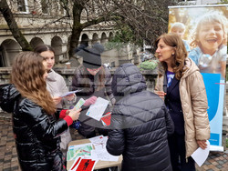 Велико Търново - Световен ден за борба с насилието над деца - информационна кампания