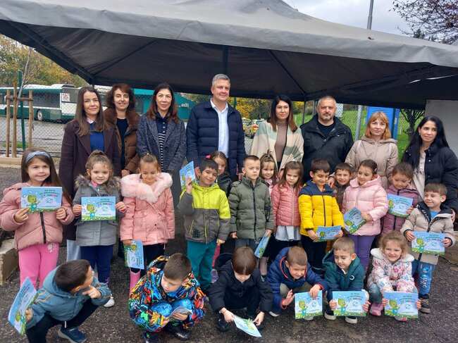 Промяната започва от децата: 5-годишни посетиха площадката за разделно събиране на отпадъци