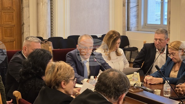 В законопроекта за държавния бюджет за 2026 г. разчетените разходи за образование са 4,8 процента от БВП, каза министър Красимир Вълчев