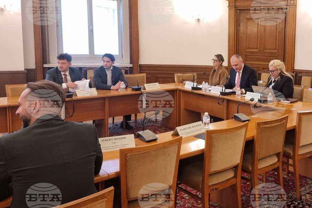 Парламентарната комисия по електронно управление прие на първо четене законопроекта на държавния бюджет за 2026 г.