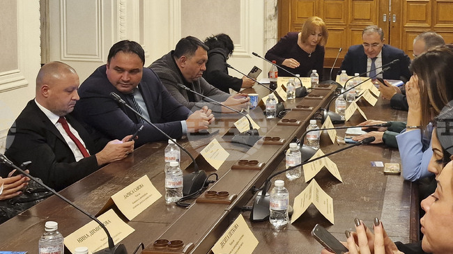 Ще направя всичко възможно реформата в ТЕЛК да се случи, но трябва подкрепа и от други министерства, каза министър Борислав Гуцанов