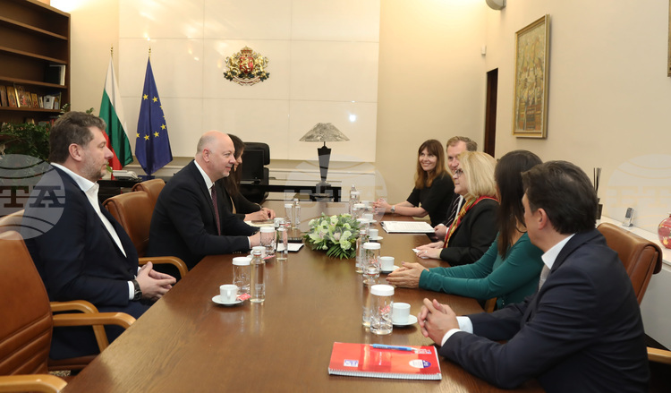 PM Zhelyazkov, Motorola Solutions Vice President Kaae Discuss Development of High Tech, Innovations