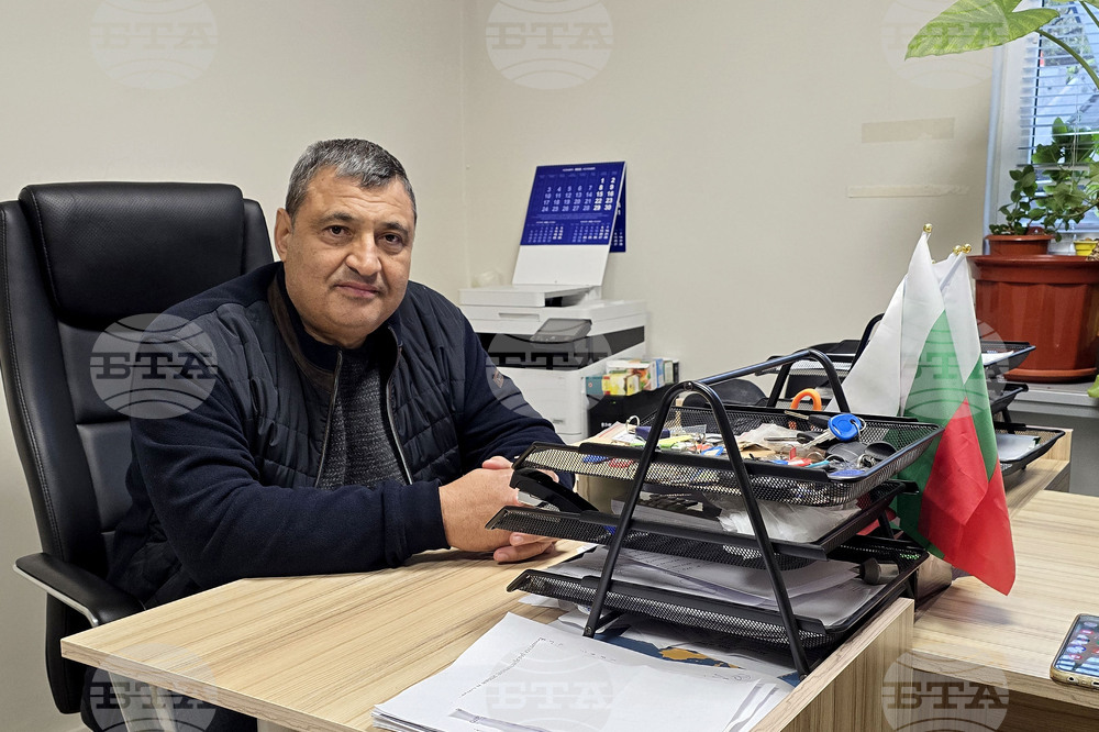 Свищов е в готовност за зимния сезон, каза директорът на Общинско предприятие “Чистота“ Бедри Алиев