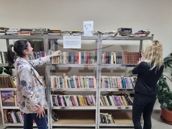 Радомир - „Библиотека на добротата“ - инициатива