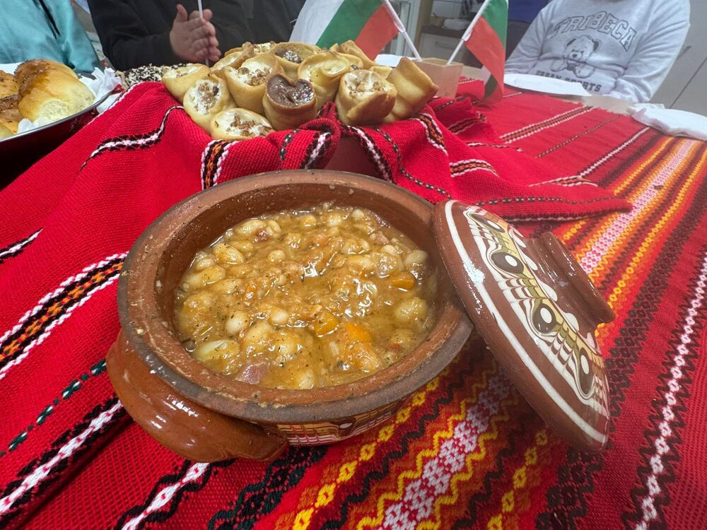 Занятия с традиционна българска кухня се състояха в училище „Св. св. Кирил и Методий” в Нидерландия