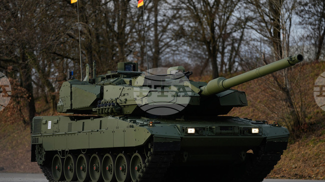 Хърватия ще закупи произведени в Германия танкове "Леопард", обяви германският канцлер Фридрих Мерц след среща с хърватския си колега