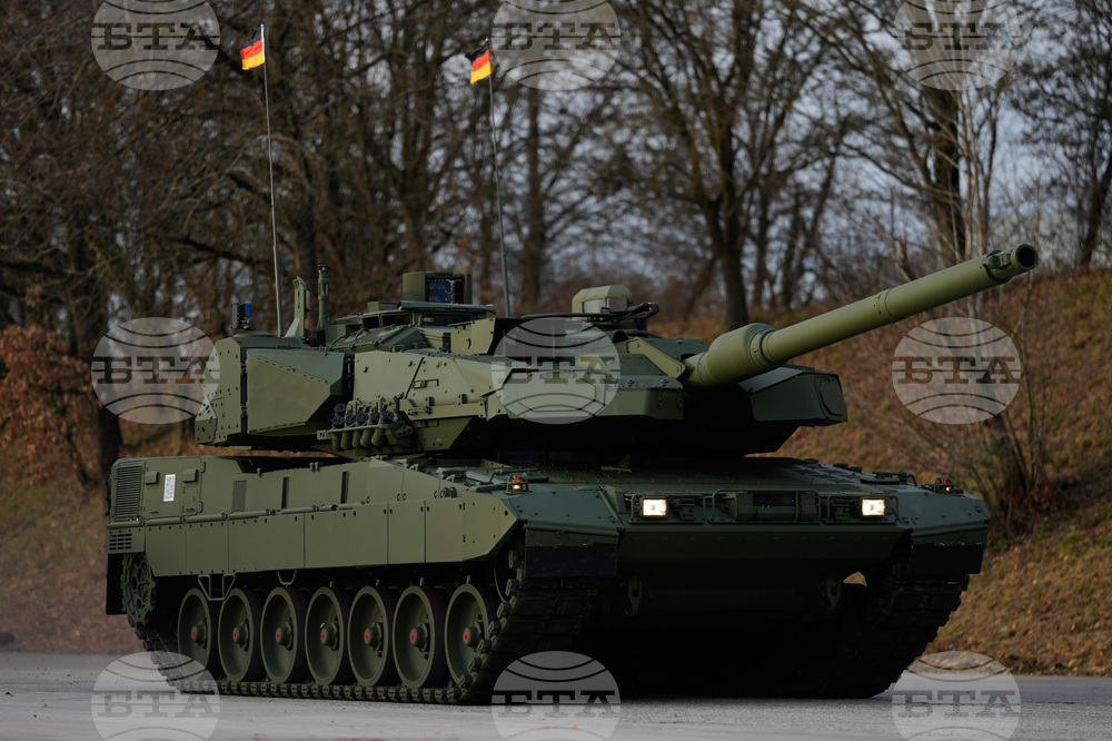 Хърватия ще закупи произведени в Германия танкове "Леопард", обяви германският канцлер Фридрих Мерц след среща с хърватския си колега