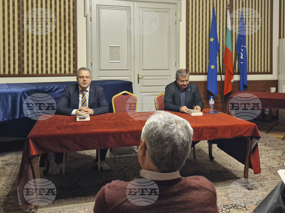 „Съединението срещу задкулисието” - доц. Стефан Дечев - книга - представяне