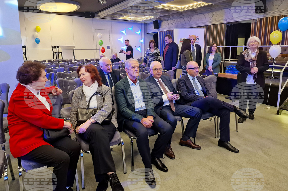 Проф. Арман Постаджиян и проф. Иван Гаврилов получиха отличията "Медик на годината"