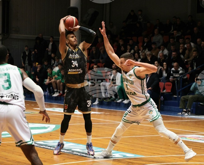 Черно море Тича победи трудно Миньор в здрав мач от НБЛ