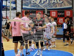 Бургас - волейбол - Нефтохимик 2010 - Шеноа