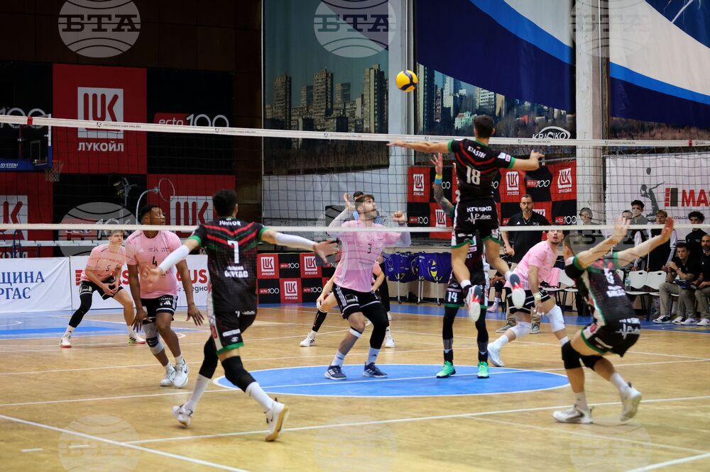 Бургас - волейбол - Нефтохимик 2010 - Шеноа