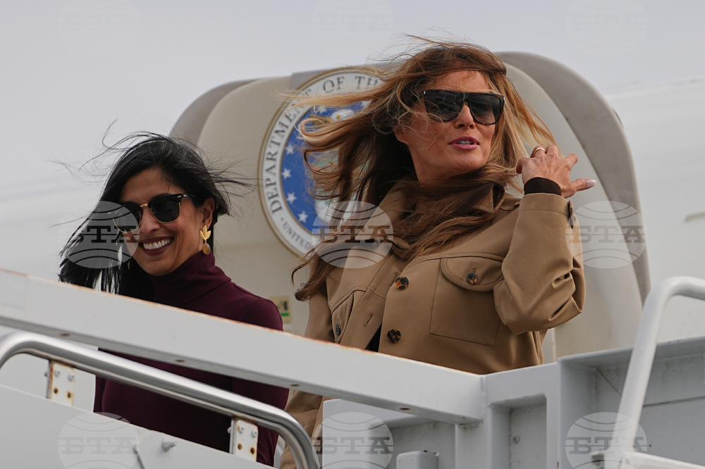 Melania Trum Usha Vance