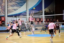 Бургас - волейбол - Нефтохимик 2010 - Шеноа