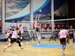 Бургас - волейбол - Нефтохимик 2010 - Шеноа