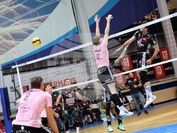 Бургас - волейбол - Нефтохимик 2010 - Шеноа