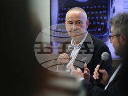 Книга - Даниел Вълчев - представяне