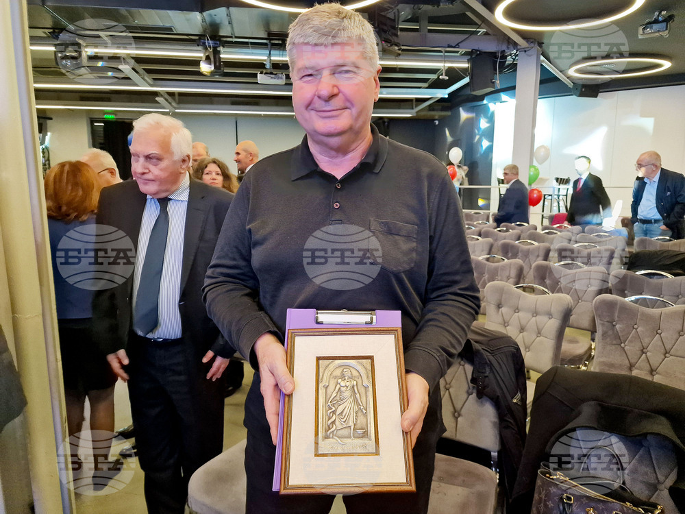 „Медик на годината" - награда