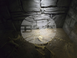 Сливен - „Тайните на Калояновската гробница” - възстановка - откриване