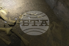 Сливен - „Тайните на Калояновската гробница” - възстановка - откриване