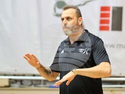 Бургас - волейбол - Шеноа - Карлос Кареньо