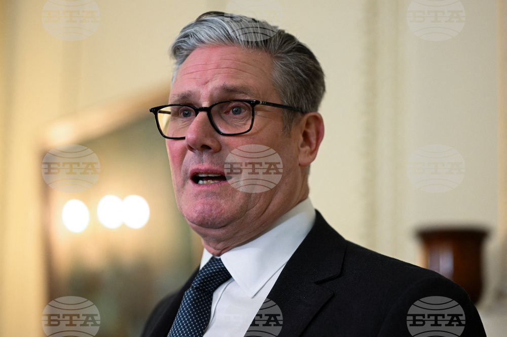 Великобритания остава ангажирана с разполагането на многонационални сили в Украйна след края на войната, каза говорител на Стармър