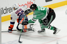 Islanders Romanov Injury Hockey