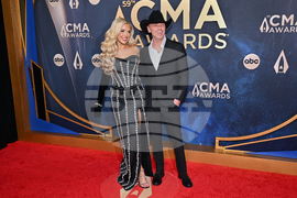 59th Annual CMA Awards - Arrivals