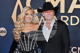 59th Annual CMA Awards - Arrivals