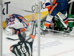 Islanders Romanov Injury Hockey
