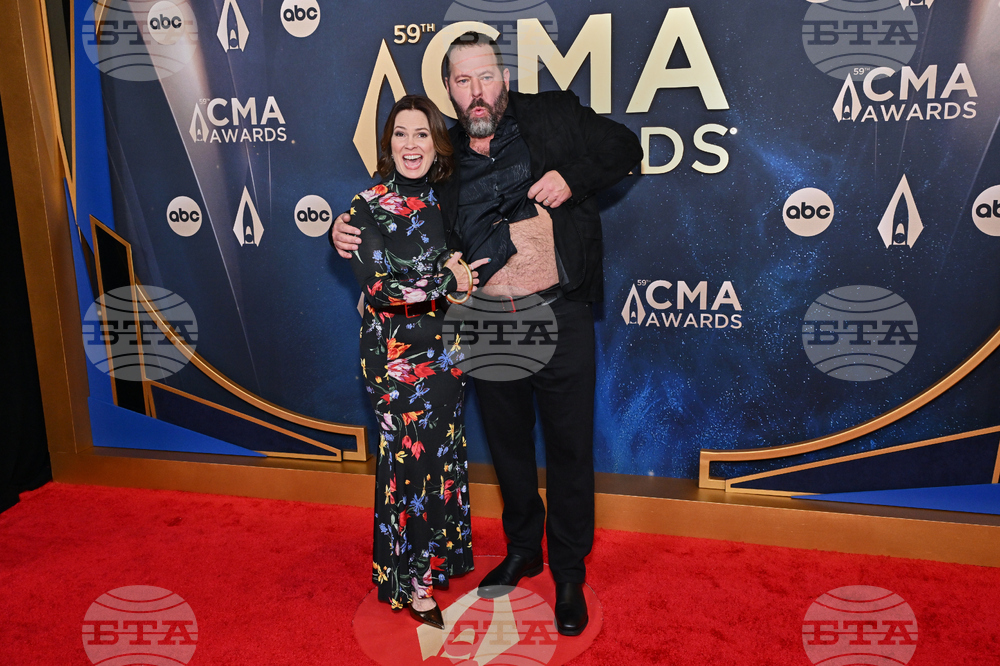 59th Annual CMA Awards - Arrivals