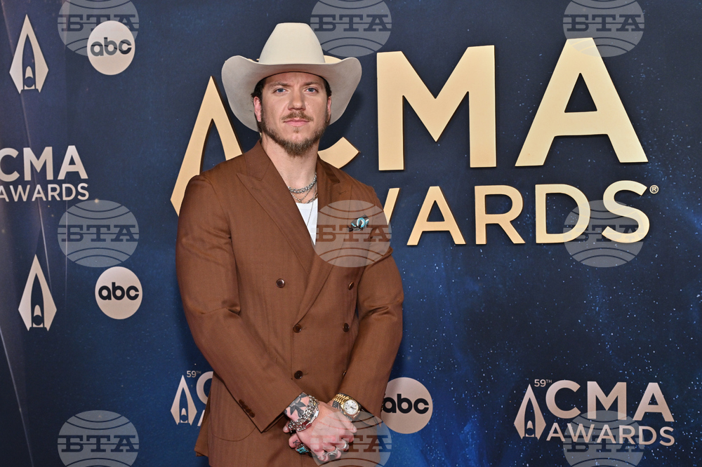 59th Annual CMA Awards - Arrivals
