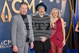 59th Annual CMA Awards - Arrivals