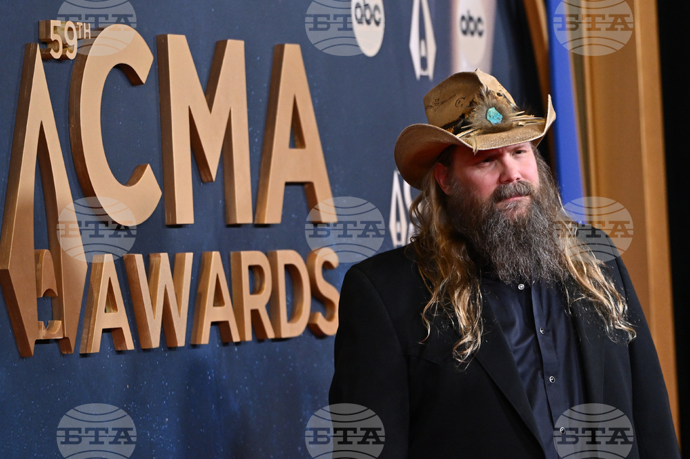 59th Annual CMA Awards - Arrivals