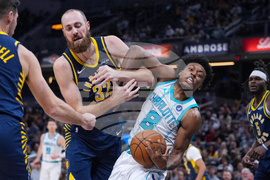 APTOPIX Hornets Pacers Basketball
