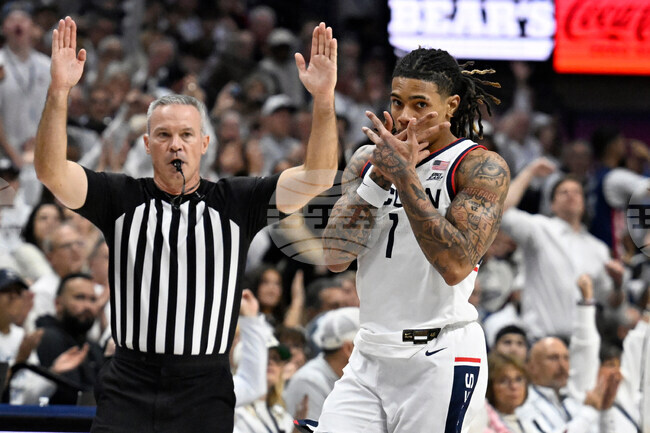 Arizona UConn Basketball