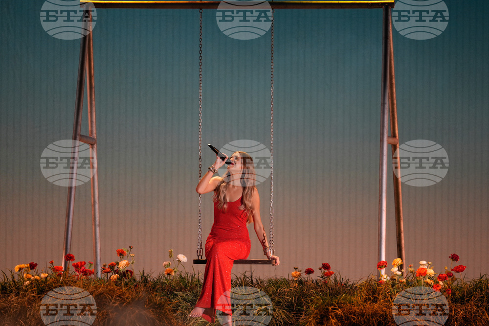 59th Annual CMA Awards - Show