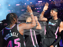 Warriors Heat Basketball