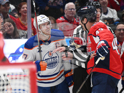 Oilers Capitals Hockey
