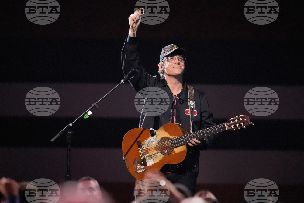 59th Annual CMA Awards - Show