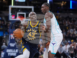 Hornets Pacers Basketball
