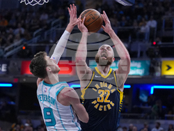 Hornets Pacers Basketball