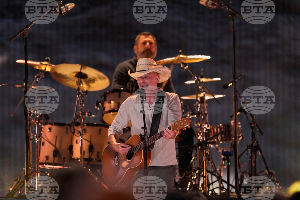 59th Annual CMA Awards - Show