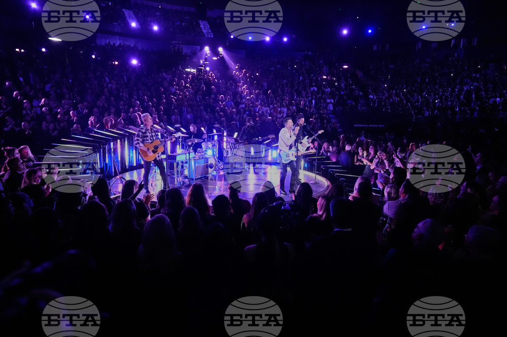 59th Annual CMA Awards - Show