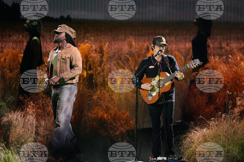 59th Annual CMA Awards - Show